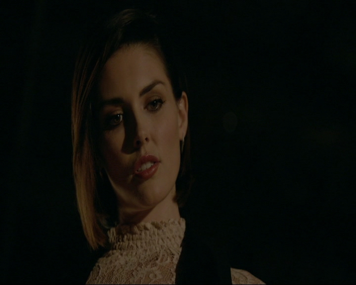 VampireDiaries-dot-nl_TheOriginals4x09QueenDeath0031.jpg
