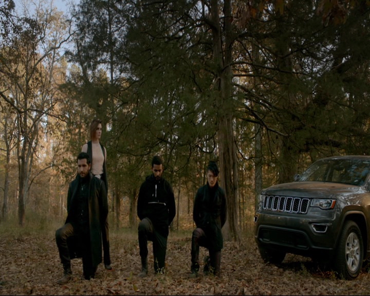 VampireDiaries-dot-nl_TheOriginals4x09QueenDeath0095.jpg