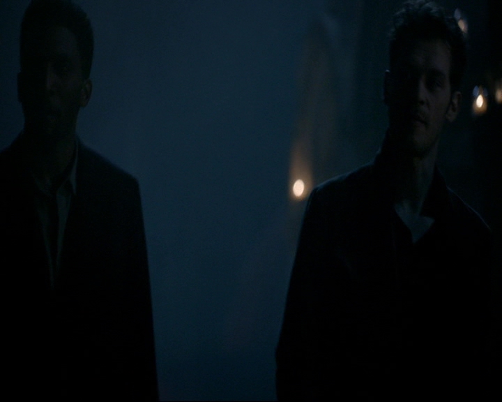 VampireDiaries-dot-nl_TheOriginals4x09QueenDeath1382.jpg