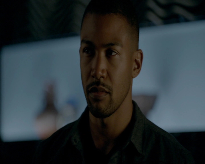 VampireDiaries-dot-nl_TheOriginals4x09QueenDeath2301.jpg