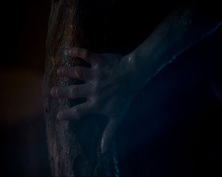 VampireDiaries-dot-nl_TheOriginals4x09QueenDeath2323.jpg