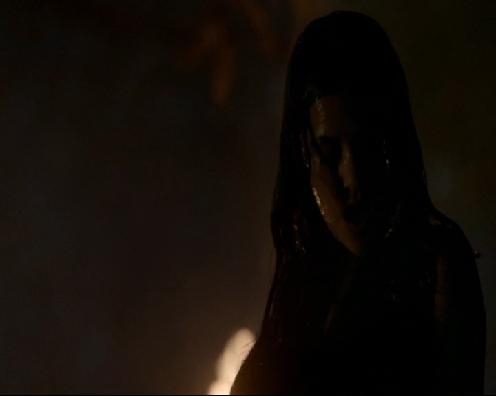 VampireDiaries-dot-nl_TheOriginals4x09QueenDeath2343.jpg