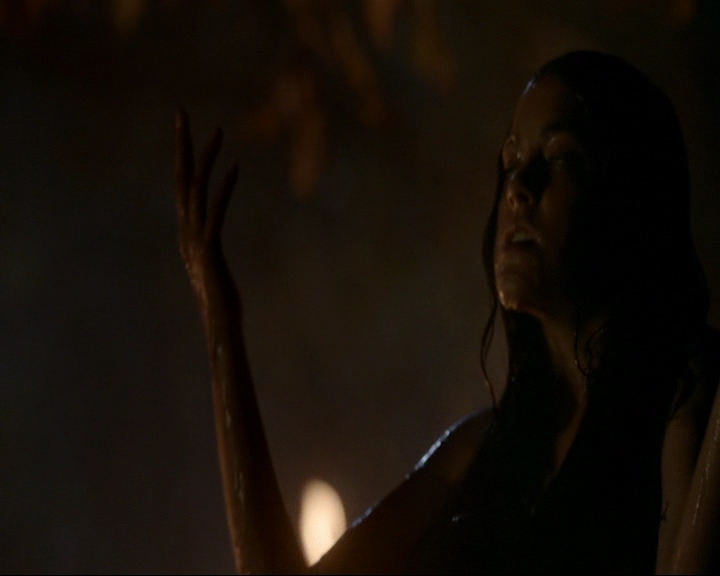 VampireDiaries-dot-nl_TheOriginals4x09QueenDeath2349.jpg VampireDiaries-dot-nl_TheOriginals4x09QueenDeath2349.jpg