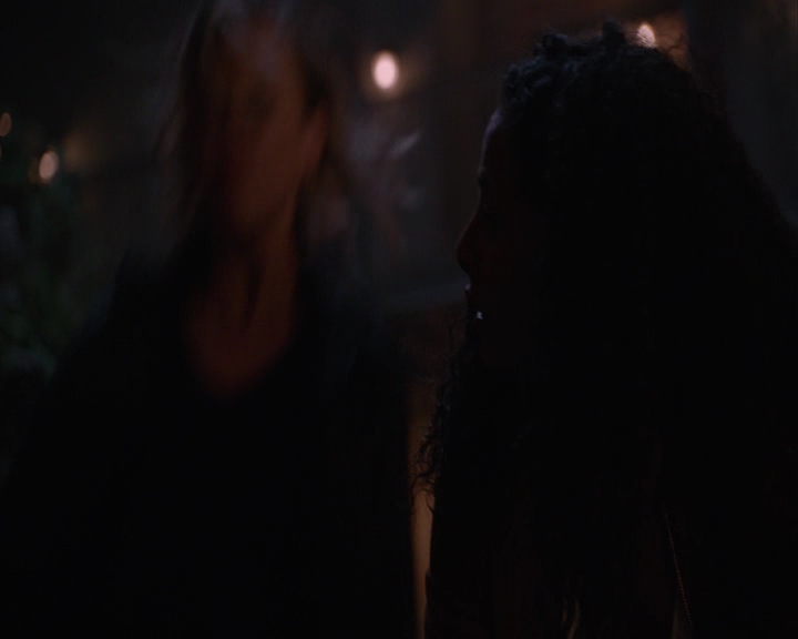 VampireDiaries-dot-nl_TheOriginals-S4-GagReel0160.jpg VampireDiaries-dot-nl_TheOriginals-S4-GagReel0160.jpg