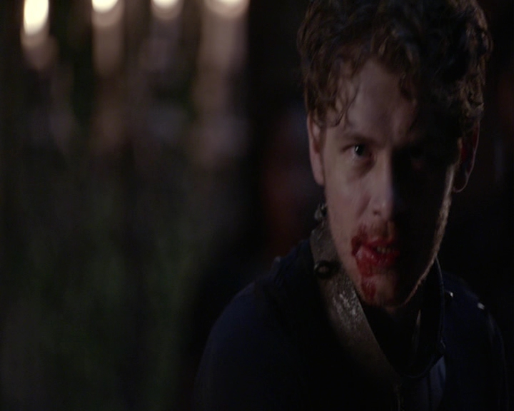 VampireDiaries-dot-nl_TheOriginals-S4-GagReel0260.jpg VampireDiaries-dot-nl_TheOriginals-S4-GagReel0260.jpg
