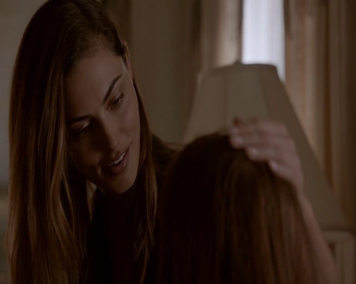 VampireDiaries-dot-nl_TheOriginals4x03HaunterOfRuins-deletedscene0015.jpg VampireDiaries-dot-nl_TheOriginals4x03HaunterOfRuins-deletedscene0015.jpg