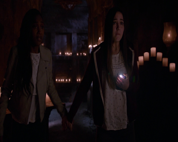VampireDiaries-dot-nl_TheOriginals4x07HighWaterandaDevilsDaughter-deletedscene0075.jpg VampireDiaries-dot-nl_TheOriginals4x07HighWaterandaDevilsDaughter-deletedscene0075.jpg