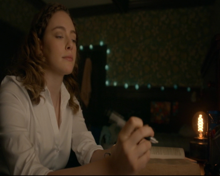 vampirediariesworld-dot-nl_TheOriginals5x01WhereYouLeftYourHeart00191.jpg vampirediariesworld-dot-nl_TheOriginals5x01WhereYouLeftYourHeart00191.jpg