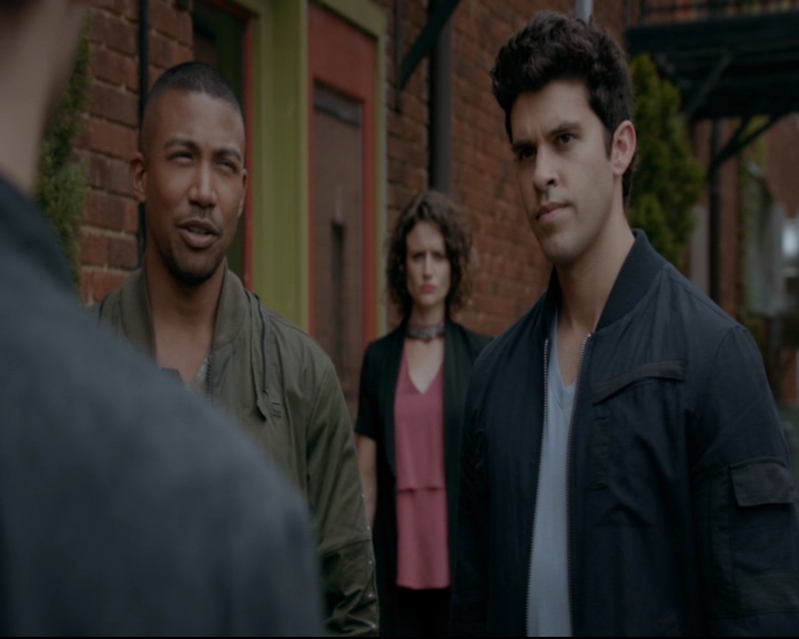 vampirediariesworld-dot-nl_TheOriginals5x04BetweenTheDevilAndTheDeepBlueSea00134.jpg vampirediariesworld-dot-nl_TheOriginals5x04BetweenTheDevilAndTheDeepBlueSea00134.jpg
