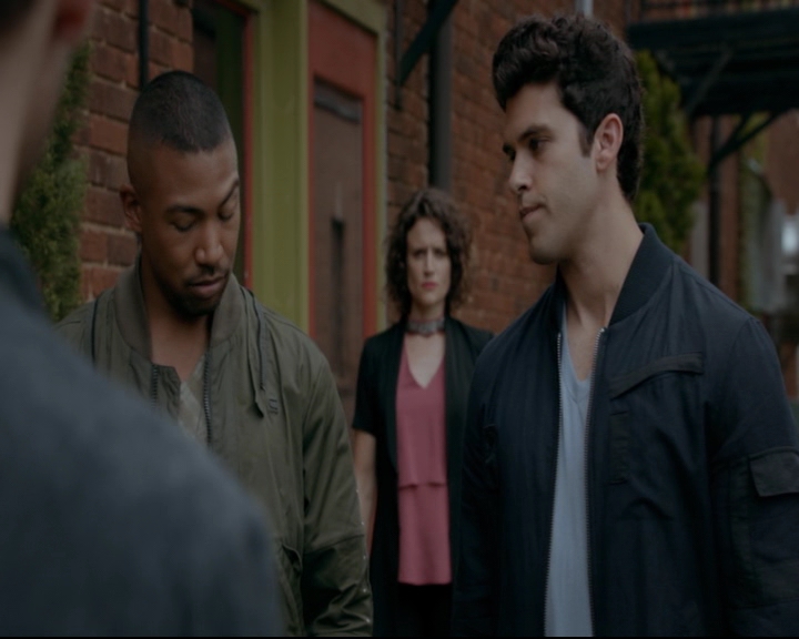 vampirediariesworld-dot-nl_TheOriginals5x04BetweenTheDevilAndTheDeepBlueSea00143.jpg vampirediariesworld-dot-nl_TheOriginals5x04BetweenTheDevilAndTheDeepBlueSea00143.jpg