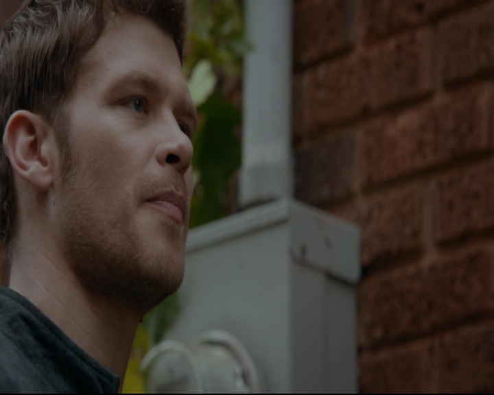 vampirediariesworld-dot-nl_TheOriginals5x04BetweenTheDevilAndTheDeepBlueSea00158.jpg vampirediariesworld-dot-nl_TheOriginals5x04BetweenTheDevilAndTheDeepBlueSea00158.jpg