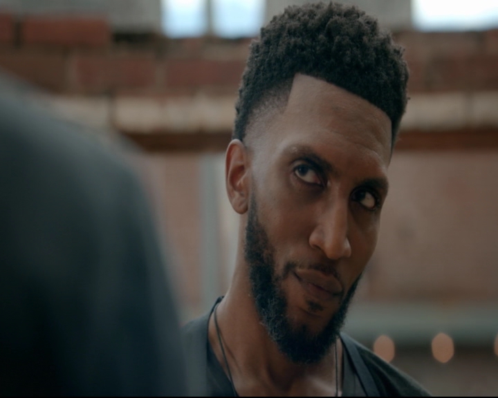 vampirediariesworld-dot-nl_TheOriginals5x04BetweenTheDevilAndTheDeepBlueSea00165.jpg