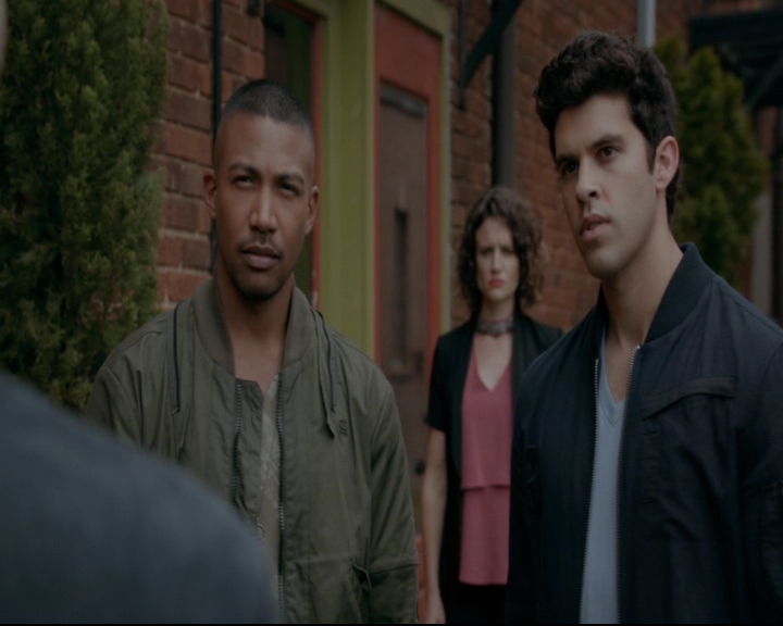 vampirediariesworld-dot-nl_TheOriginals5x04BetweenTheDevilAndTheDeepBlueSea00169.jpg vampirediariesworld-dot-nl_TheOriginals5x04BetweenTheDevilAndTheDeepBlueSea00169.jpg