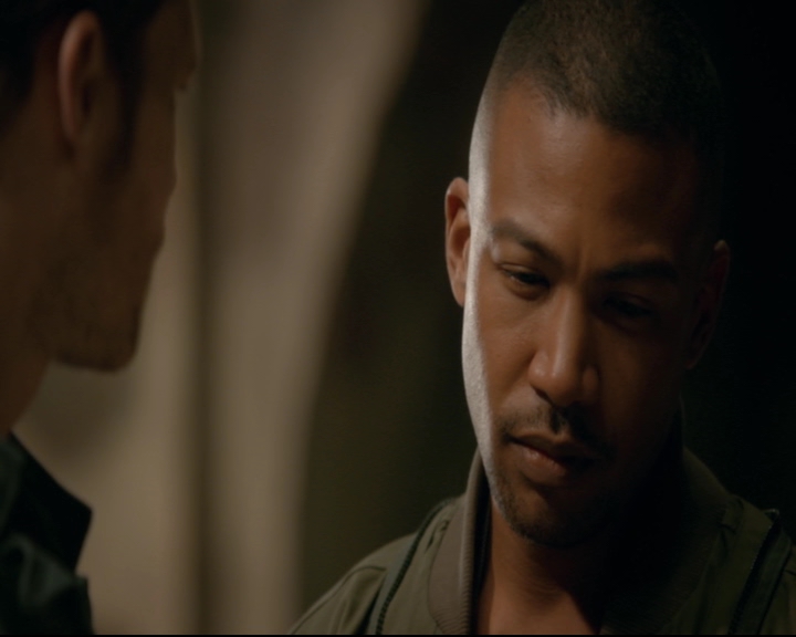 vampirediariesworld-dot-nl_TheOriginals5x04BetweenTheDevilAndTheDeepBlueSea00263.jpg