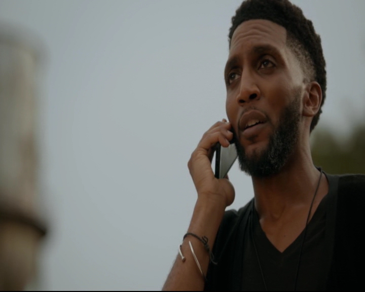 vampirediariesworld-dot-nl_TheOriginals5x04BetweenTheDevilAndTheDeepBlueSea00294.jpg vampirediariesworld-dot-nl_TheOriginals5x04BetweenTheDevilAndTheDeepBlueSea00294.jpg