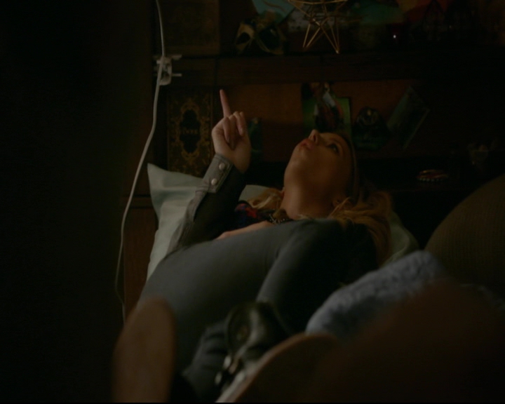 vampirediariesworld-dot-nl_TheOriginals5x04BetweenTheDevilAndTheDeepBlueSea00394.jpg vampirediariesworld-dot-nl_TheOriginals5x04BetweenTheDevilAndTheDeepBlueSea00394.jpg
