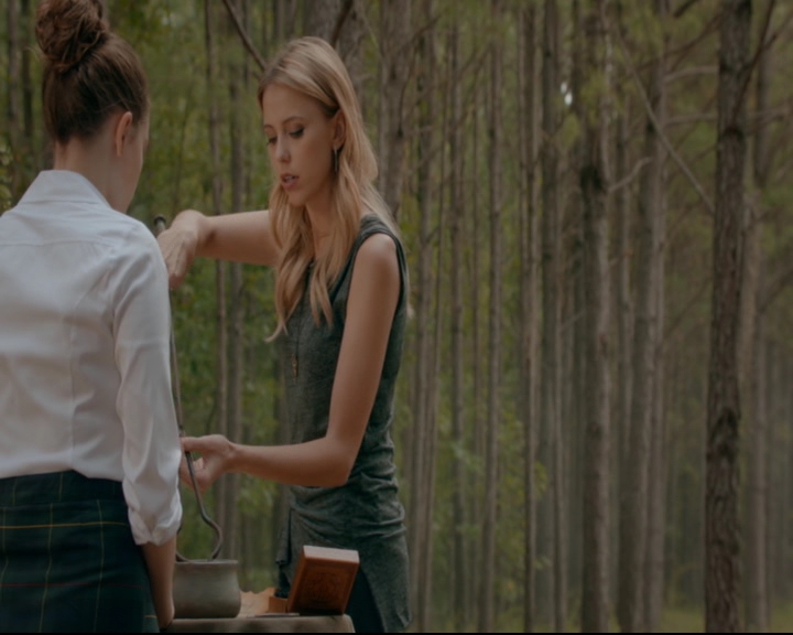 vampirediariesworld-dot-nl_TheOriginals5x05DontItJustBreakYourHeart01623.jpg vampirediariesworld-dot-nl_TheOriginals5x05DontItJustBreakYourHeart01623.jpg