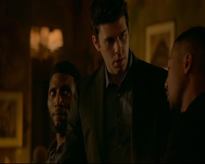 vampirediariesworld-dot-nl_TheOriginals5x07GodsGonnaTroubleTheWater00137.jpg vampirediariesworld-dot-nl_TheOriginals5x07GodsGonnaTroubleTheWater00137.jpg