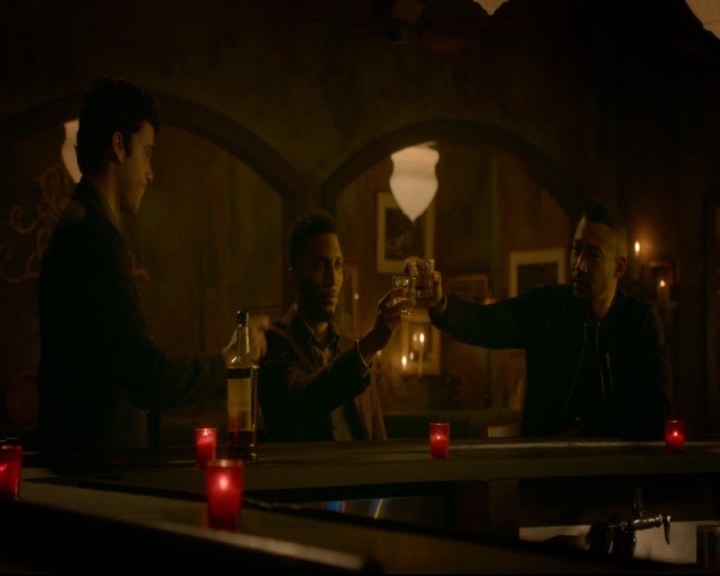 vampirediariesworld-dot-nl_TheOriginals5x07GodsGonnaTroubleTheWater00177.jpg vampirediariesworld-dot-nl_TheOriginals5x07GodsGonnaTroubleTheWater00177.jpg