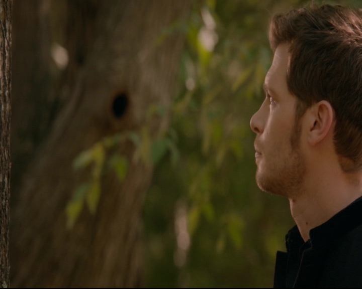 vampirediariesworld-dot-nl_TheOriginals5x07GodsGonnaTroubleTheWater01485.jpg