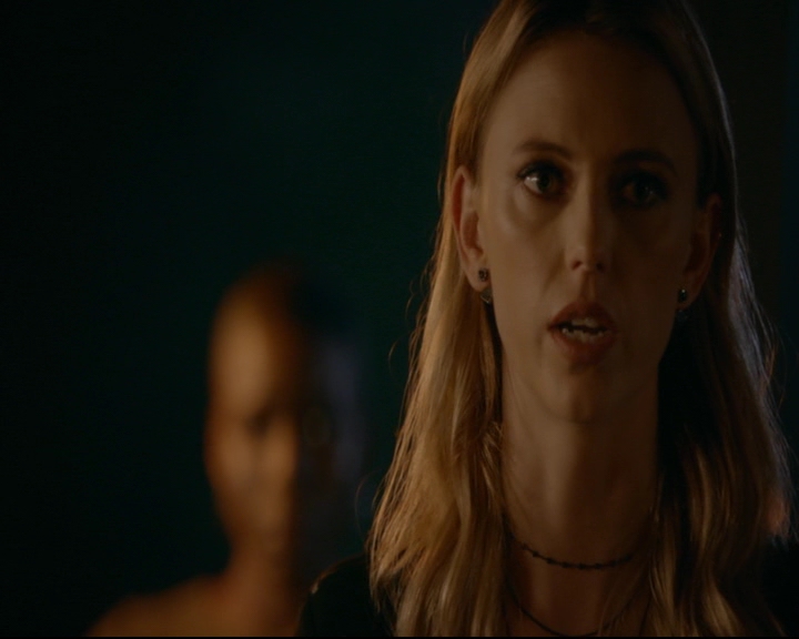 vampirediariesworld-dot-nl_TheOriginals5x07GodsGonnaTroubleTheWater02107.jpg vampirediariesworld-dot-nl_TheOriginals5x07GodsGonnaTroubleTheWater02107.jpg