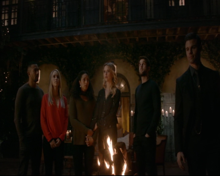 vampirediariesworld-dot-nl_TheOriginals5x13WhenTheSaintsGoMarchingIn01660.jpg vampirediariesworld-dot-nl_TheOriginals5x13WhenTheSaintsGoMarchingIn01660.jpg