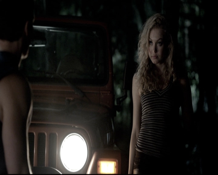 VampireDiariesWorld-dot-nl_6x03WelcomeToParadise2025.jpg VampireDiariesWorld-dot-nl_6x03WelcomeToParadise2025.jpg