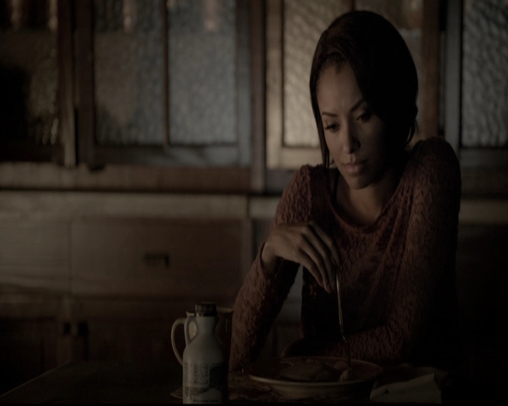 VampireDiariesWorld-dot-nl_6x04BlackHoleSun2136.jpg