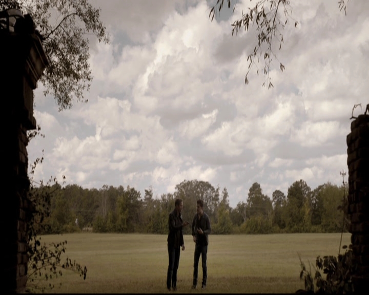 VampireDiariesWorld-dot-nl_6x08FadeIntoYou1337.jpg VampireDiariesWorld-dot-nl_6x08FadeIntoYou1337.jpg