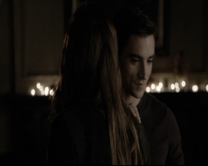 VampireDiariesWorld-dot-nl_6x08FadeIntoYou1605.jpg VampireDiariesWorld-dot-nl_6x08FadeIntoYou1605.jpg