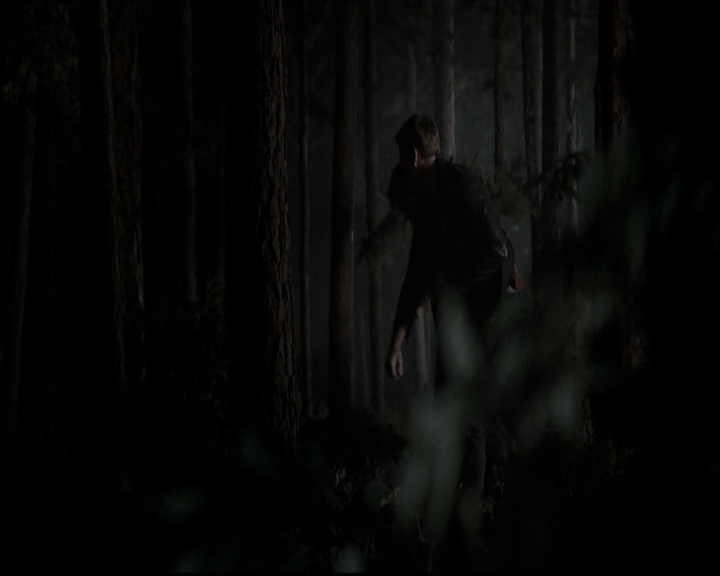 VampireDiariesWorld-dot-nl_6x09IAlone2127.jpg