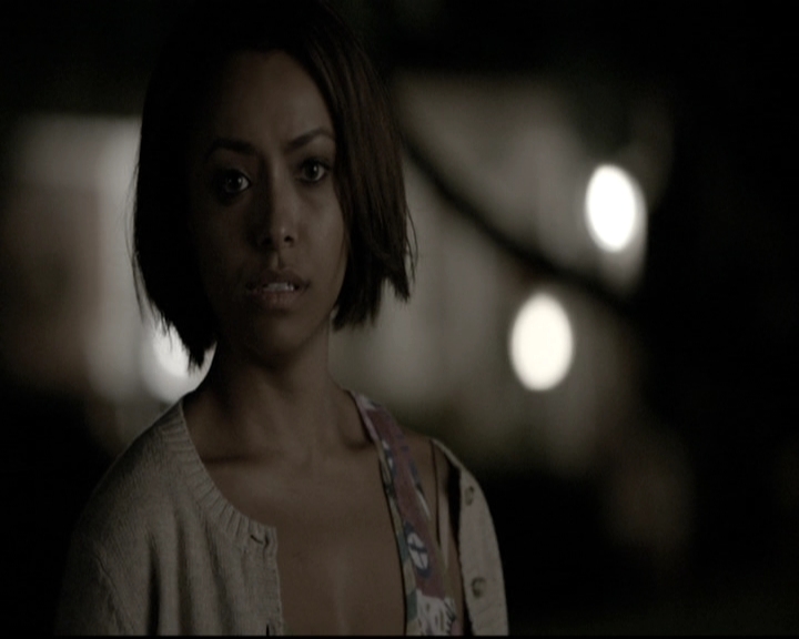 VampireDiariesWorld-dot-nl_6x09IAlone2178.jpg