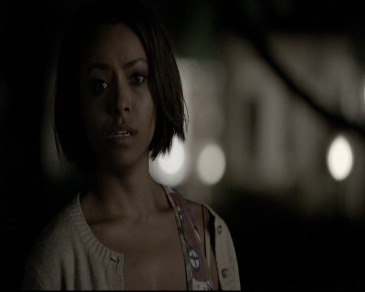 VampireDiariesWorld-dot-nl_6x09IAlone2181.jpg