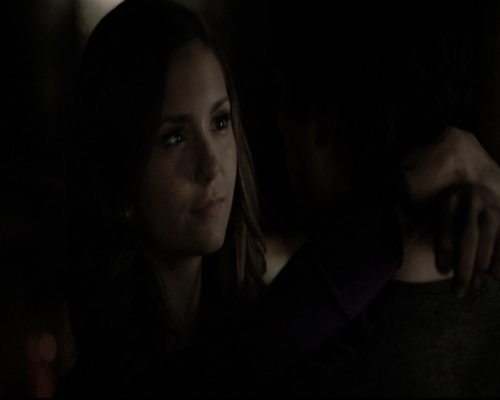 VampireDiariesWorld-dot-nl_6x17ABirdInAGildedCage2072.jpg