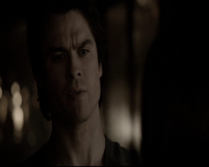 VampireDiariesWorld-dot-nl_6x17ABirdInAGildedCage2250.jpg