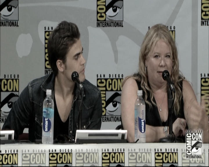 VampireDiariesWorld-dot-nl_S6TheVampireDiaires2014Comic-ConPanel1320.jpg VampireDiariesWorld-dot-nl_S6TheVampireDiaires2014Comic-ConPanel1320.jpg