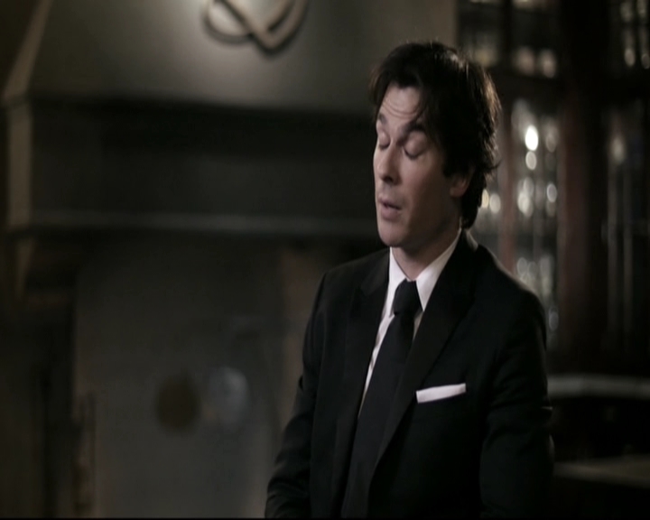 VampireDiariesWorld-dot-nl_S6TheVampireDiairesGoodBiteandGoodLuck0370.jpg