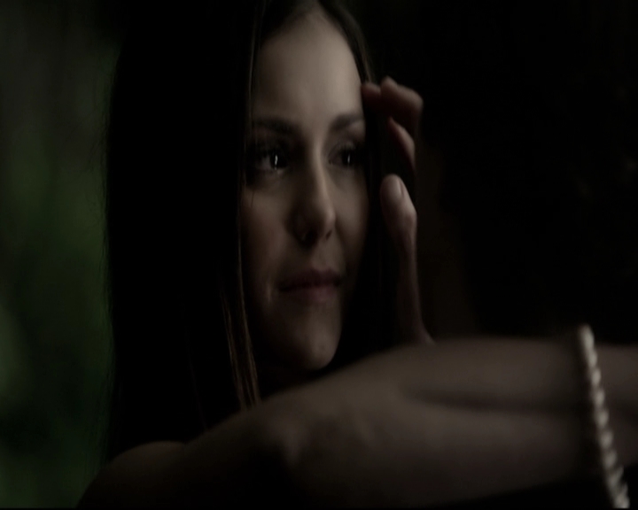 VampireDiariesWorld-dot-nl_S6TheVampireDiairesGoodBiteandGoodLuck0415.jpg