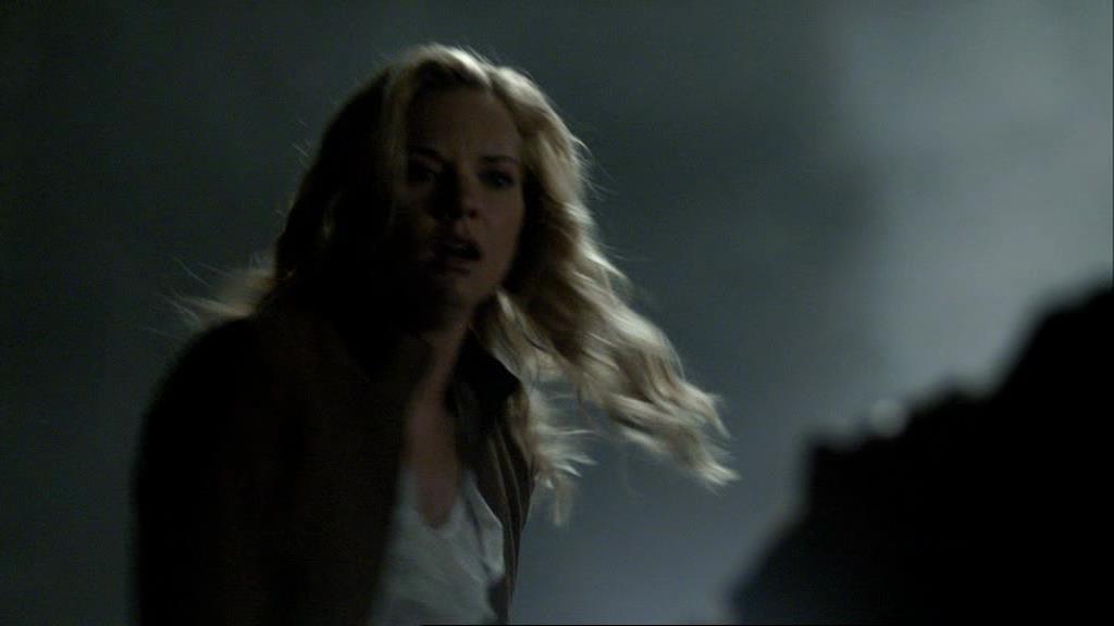 VampireDiariesWorld-dot-org_1x01Pilot_Captures00101.jpg