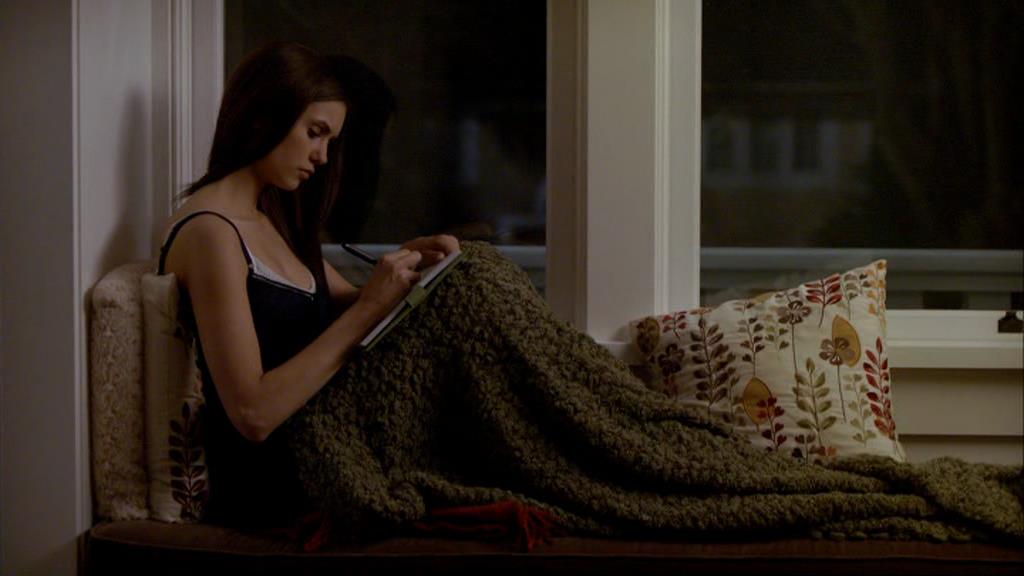 VampireDiariesWorld-dot-org_1x01Pilot_Captures02421.jpg VampireDiariesWorld-dot-org_1x01Pilot_Captures02421.jpg