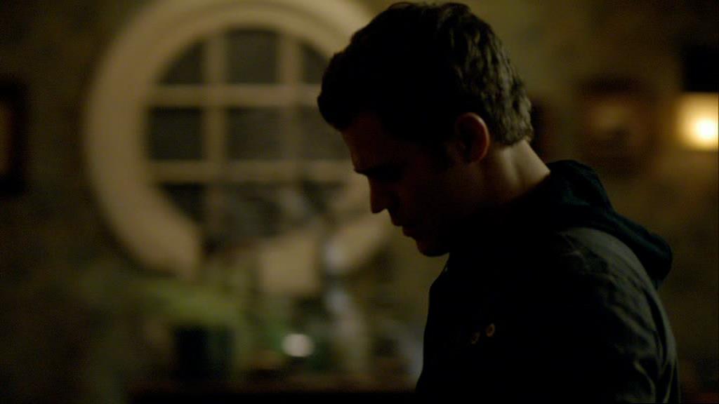VampireDiariesWorld-dot-org_1x01Pilot_Captures02439.jpg
