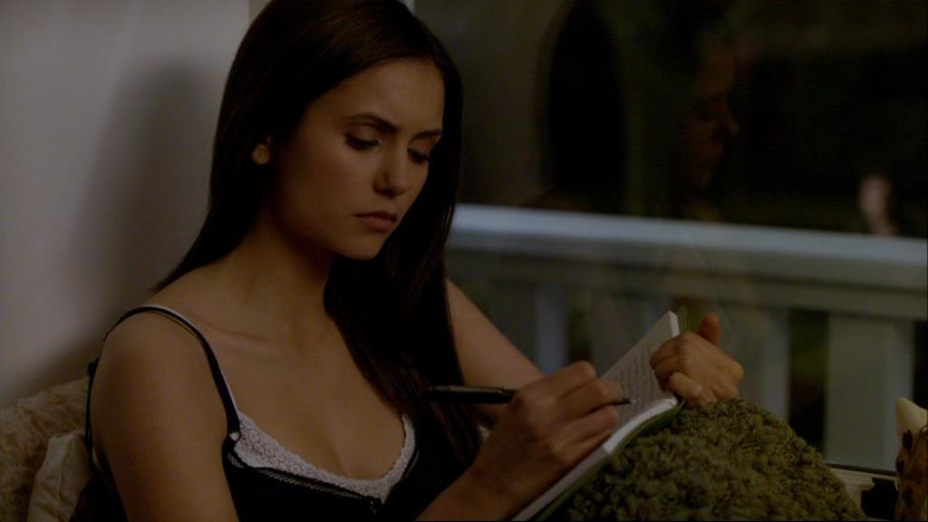 VampireDiariesWorld-dot-org_1x01Pilot_Captures02487.jpg