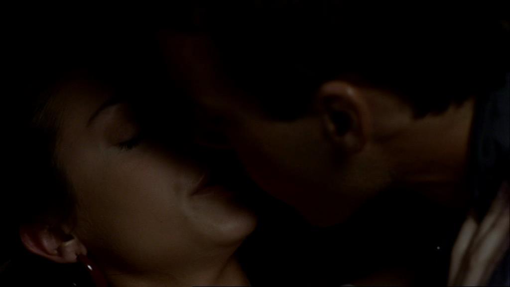 VampireDiariesWorld_dot_org-1x02TheNightOfTheComet00008.jpg VampireDiariesWorld_dot_org-1x02TheNightOfTheComet00008.jpg