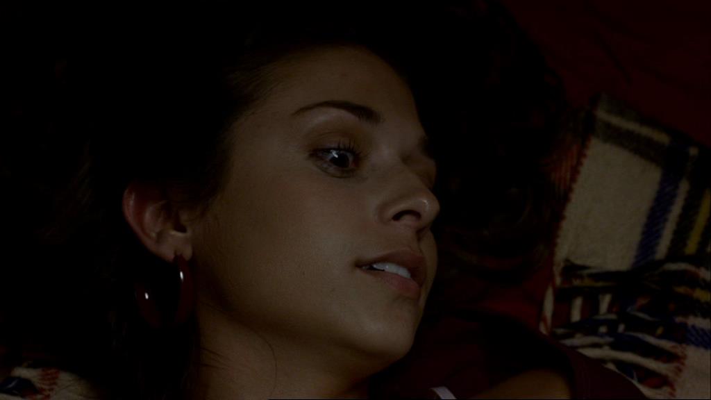 VampireDiariesWorld_dot_org-1x02TheNightOfTheComet00031.jpg VampireDiariesWorld_dot_org-1x02TheNightOfTheComet00031.jpg