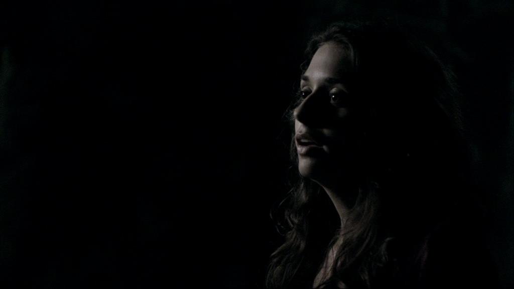 VampireDiariesWorld_dot_org-1x02TheNightOfTheComet00047.jpg VampireDiariesWorld_dot_org-1x02TheNightOfTheComet00047.jpg