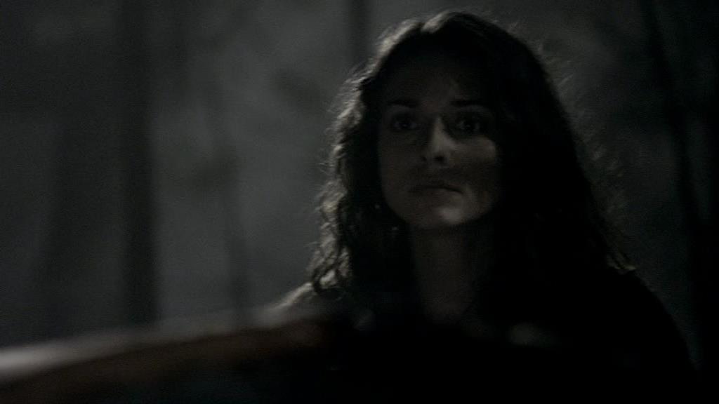 VampireDiariesWorld_dot_org-1x02TheNightOfTheComet00055.jpg VampireDiariesWorld_dot_org-1x02TheNightOfTheComet00055.jpg