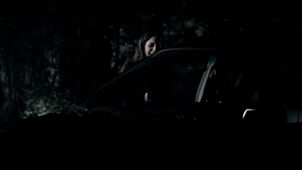 VampireDiariesWorld_dot_org-1x02TheNightOfTheComet00081.jpg VampireDiariesWorld_dot_org-1x02TheNightOfTheComet00081.jpg