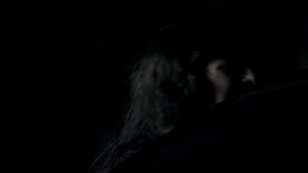 VampireDiariesWorld_dot_org-1x02TheNightOfTheComet00082.jpg VampireDiariesWorld_dot_org-1x02TheNightOfTheComet00082.jpg