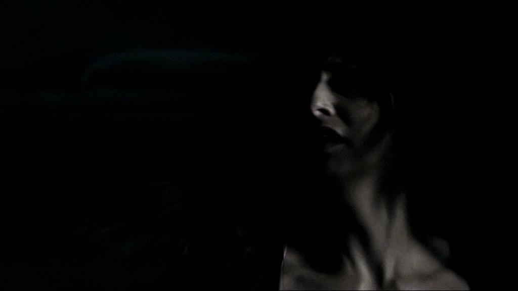 VampireDiariesWorld_dot_org-1x02TheNightOfTheComet00085.jpg VampireDiariesWorld_dot_org-1x02TheNightOfTheComet00085.jpg