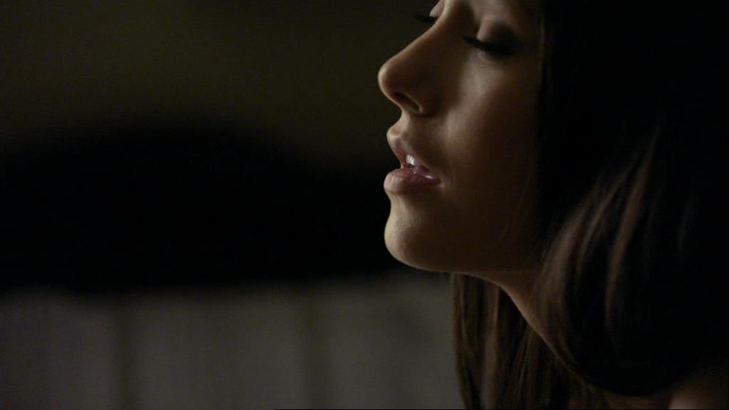 VampireDiariesWorld_dot_org-1x02TheNightOfTheComet00110.jpg VampireDiariesWorld_dot_org-1x02TheNightOfTheComet00110.jpg